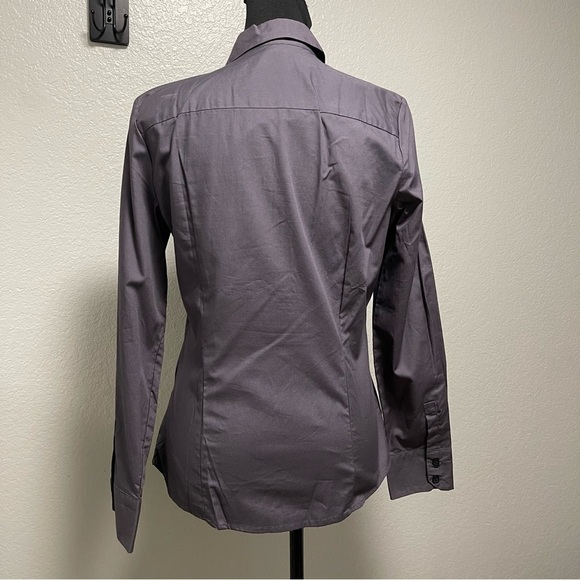 Old Navy Long Sleeve Fitted Poplin Women’s Top Gray MEDIUM - Picture 4 of 5